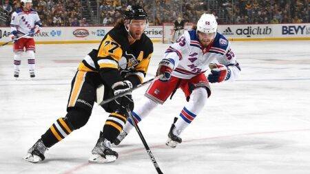 penguins rangers 051422 getty